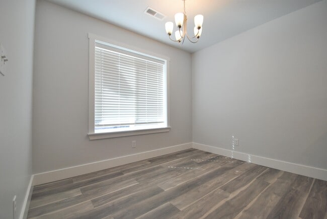 Building Photo - 2041 N 380 E