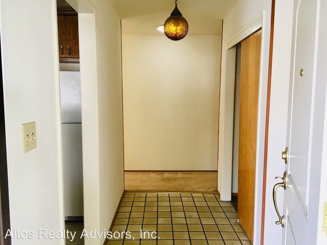 Building Photo - 3 br, 2 bath House - 6388 Wisteria Way