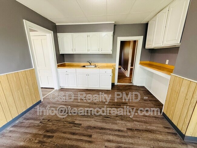 Foto del edificio - 3853 E 78th St