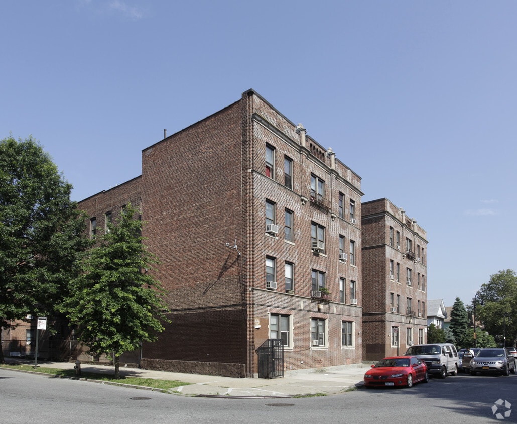 Primary Photo - 754 E 23rd St