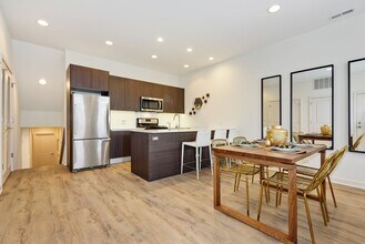 Galewood Flats photo'