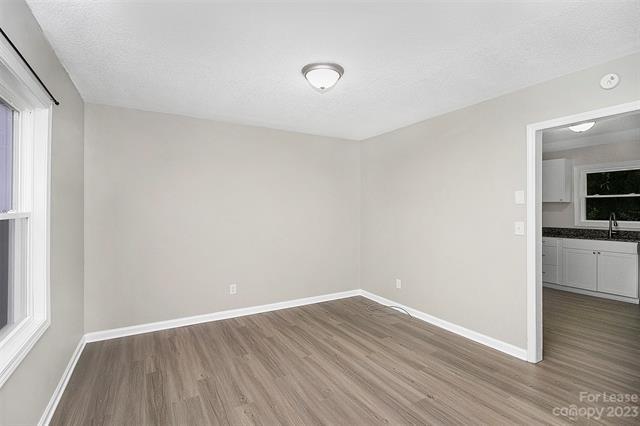 Foto del edificio - 311 N Long St