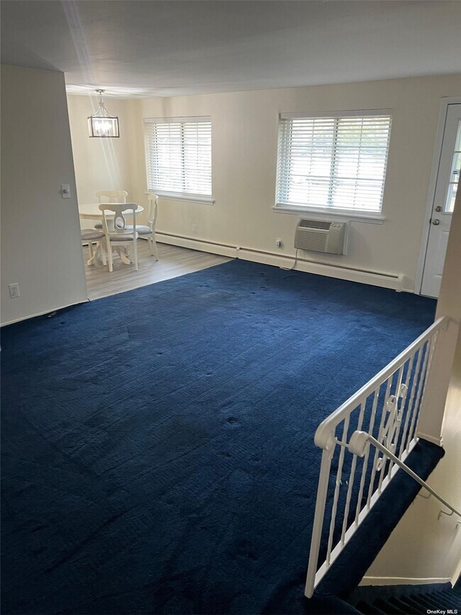 100 Jervis Ave Unit 100, Farmingdale, NY 11735 Room for Rent in
