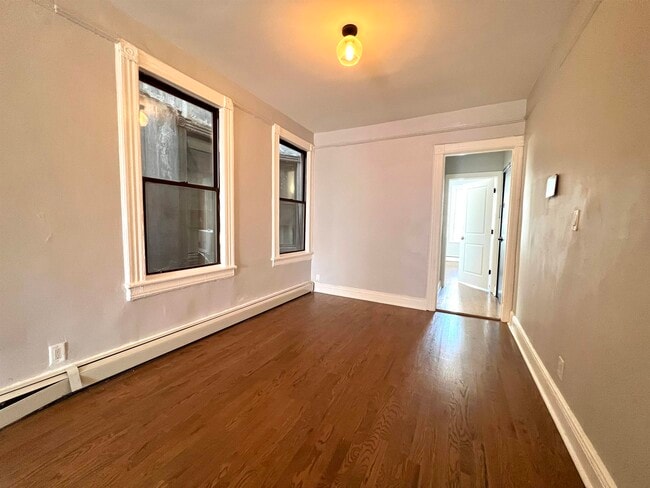 Foto del edificio - 484 Mercer St