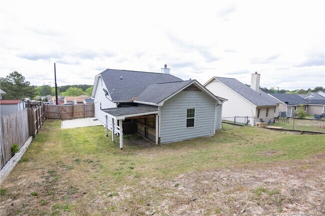 Foto del edificio - 2228 Spindletree Dr