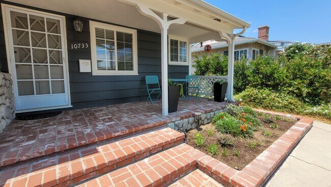 Foto del edificio - 4 Bed 2 Bath House in East Whittier Availa...