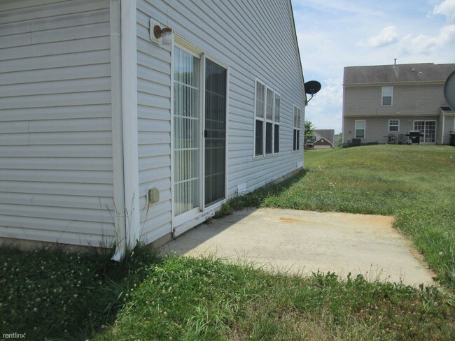 Building Photo - 3675 Thornaby Cir