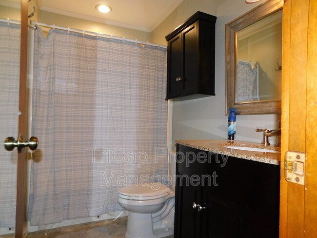 Foto del edificio - 122 Carmichael Ct