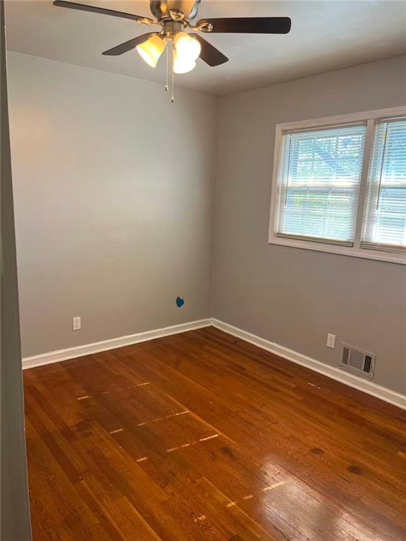 Foto del edificio - 509 Watson Ferry Dr