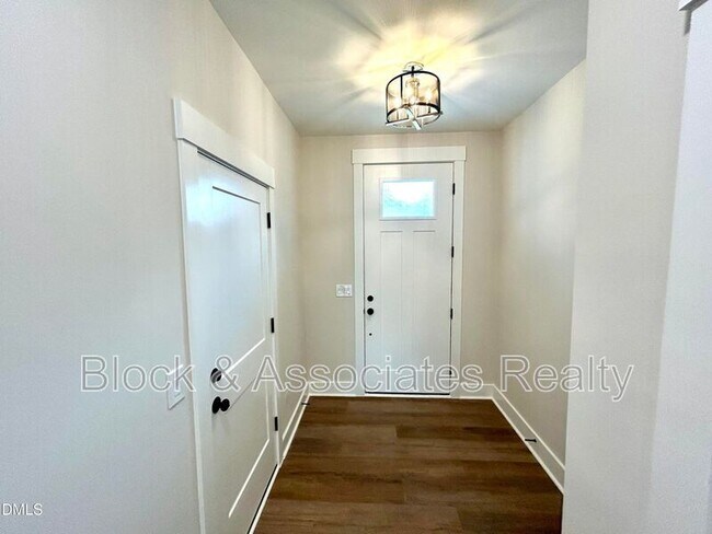 Foto del edificio - 3910 Lost Fawn Ct