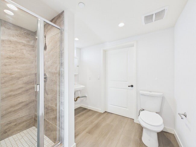 Building Photo - 5501 Laurel Canyon Blvd