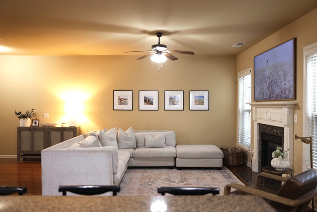 Building Photo - 3543 Archgate Ct