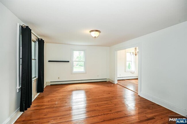 Building Photo - 15 Bergen St