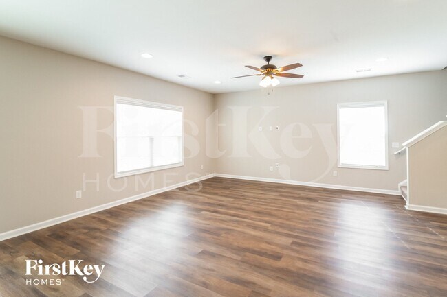 Foto del edificio - 226 Hyrne Dr