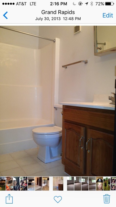 Primary Photo - 214 SW 21st St
