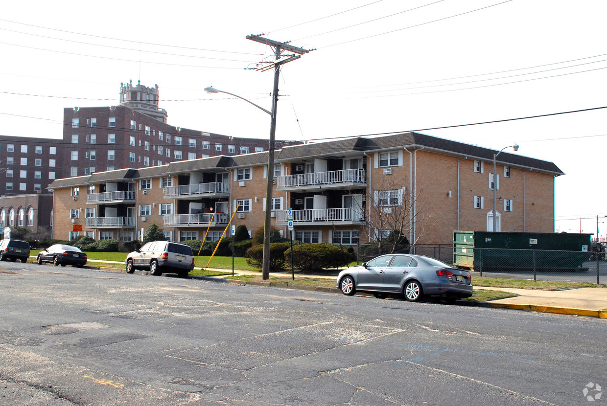 Kingsley Terrace - Kingsley Terrace Apartments