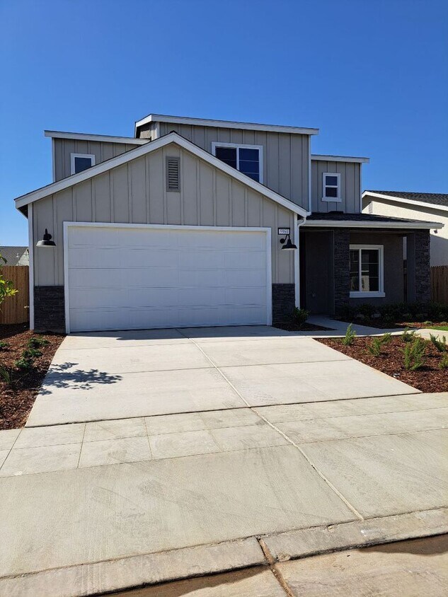 Foto principal - Brand New Home – AVAILABLE SOON!