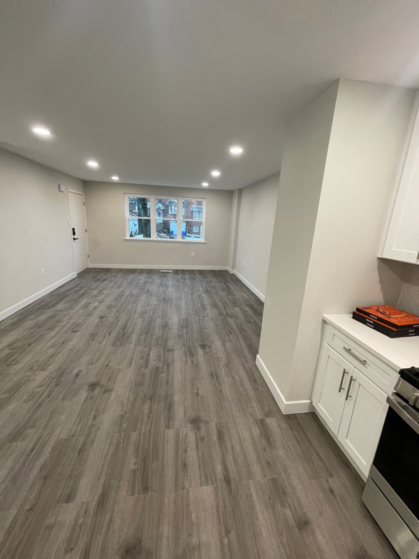 Building Photo - 3971 Rowena Dr