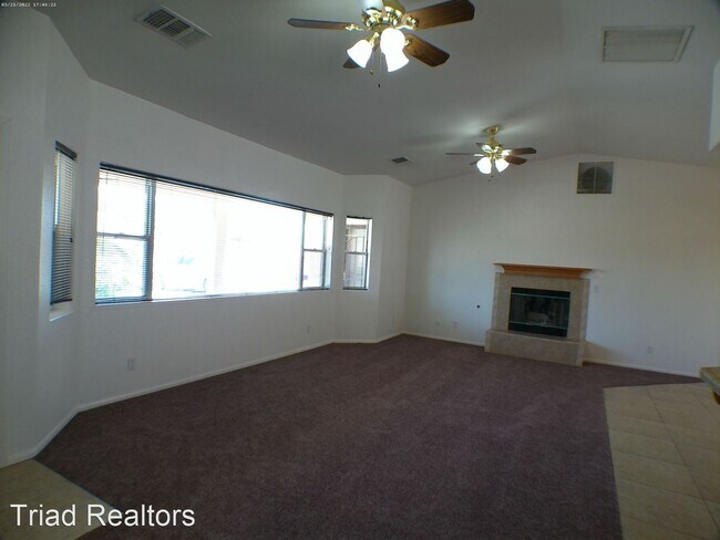 Building Photo - 3 br, 2 bath House - 72878 Sunnyslope