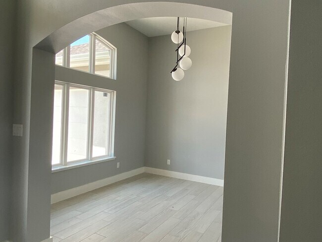 Foto del edificio - 60 Whooping Crane