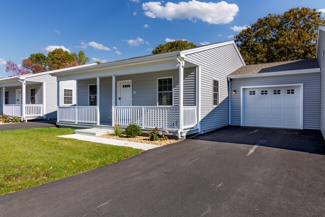 Foto del edificio - 470 Norwich Rd