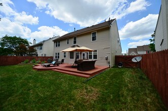 Building Photo - 407 Whisper Walk