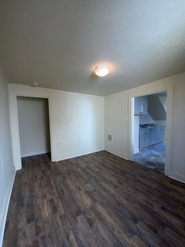 Foto del edificio - 434 LANCASTER AVENUE