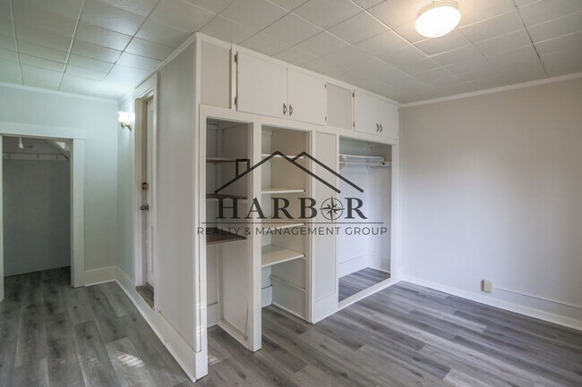 Foto del edificio - 212 7th St NW