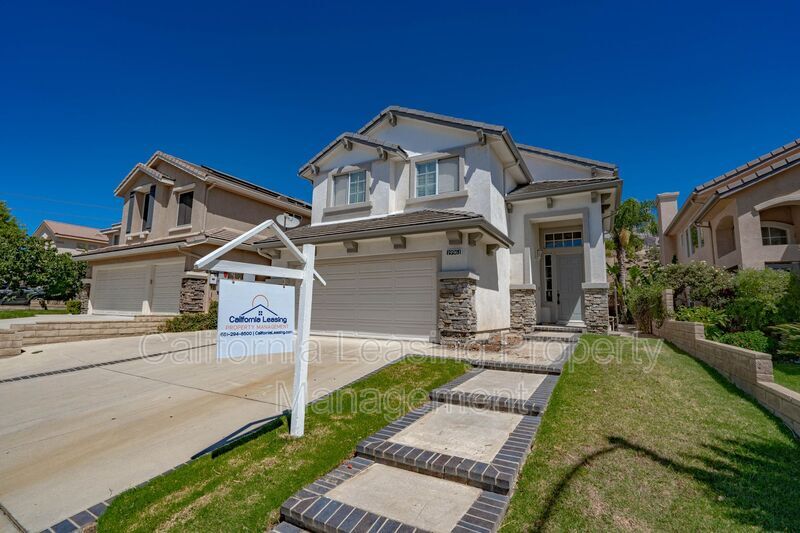 19961 Rhona Pl, Saugus, CA 91350 House Rental in Saugus, CA