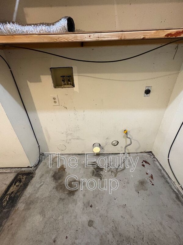 Foto del edificio - 2408 W Packwood Dr