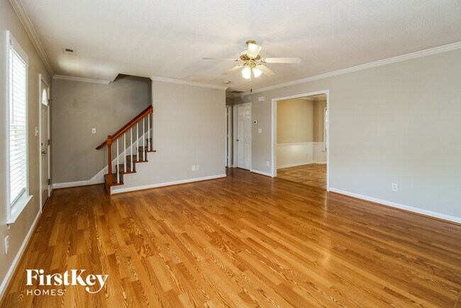 Foto del edificio - 1823 Camden Forest Dr