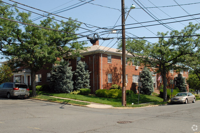 Building Photo - Christopher Court