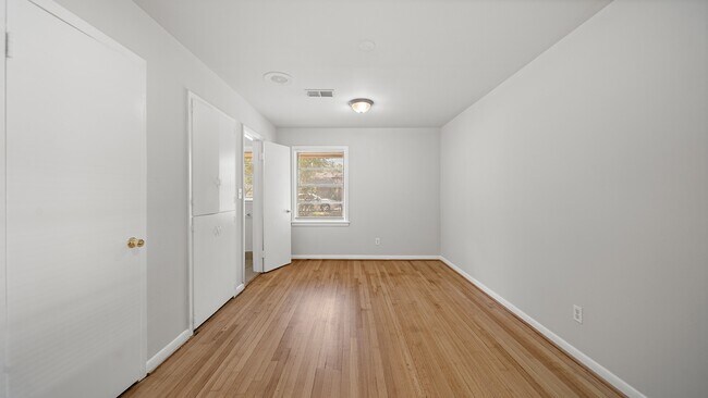 Building Photo - 7634 Wilmerdean St