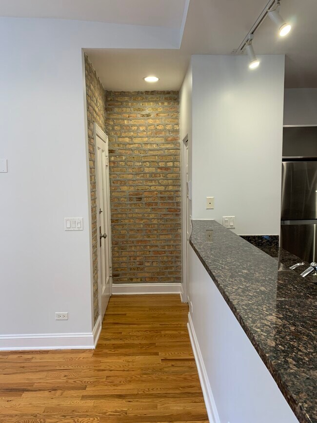 Building Photo - 1360 W Estes Ave
