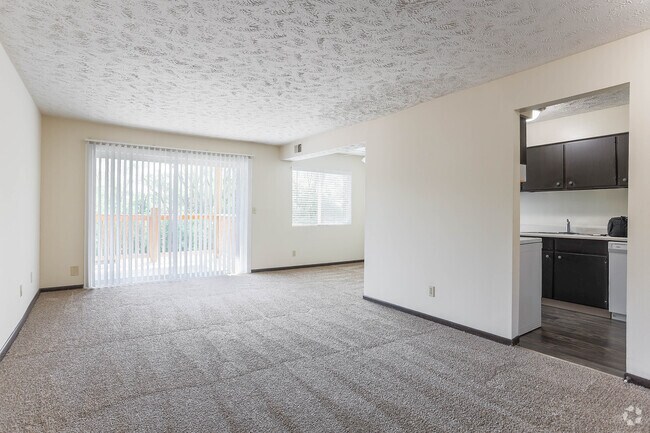 2BR, 1BA - 1,000SF - Fox Run Apartments