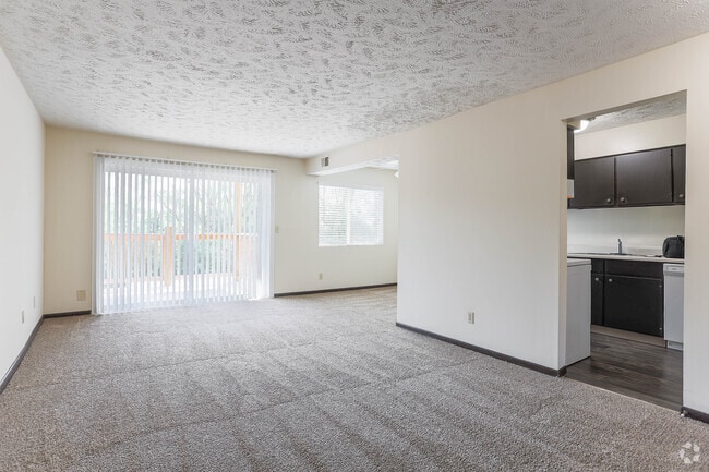 2BR, 1BA - 1,000SF - Fox Run Apartments