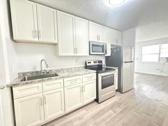 Foto del edificio - 1015 SW 8th St