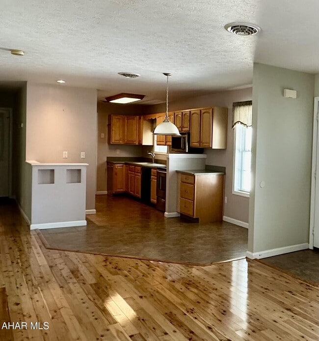 Foto del edificio - 1210 Imlertown Rd