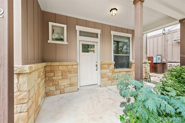 Foto del edificio - 430 Old Fitzhugh Rd