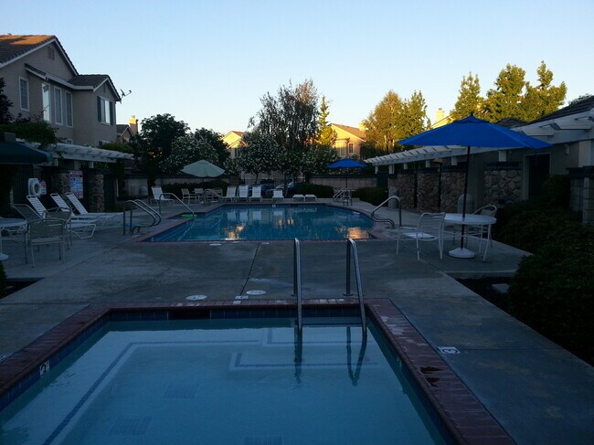 Piscina - 7106 Pelican St