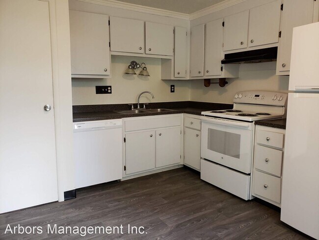 Building Photo - 3 br, 1.5 bath House - 3055 DARA DRIVE