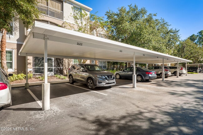 Building Photo - 10550 Baymeadows Rd