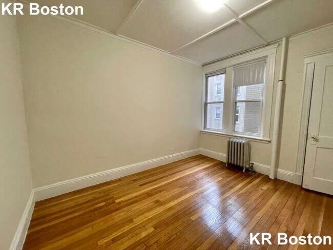 Foto del edificio - 2 Charlesgate W