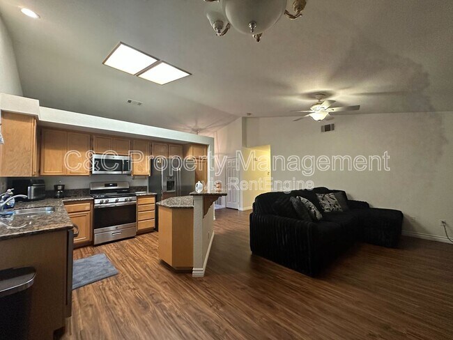 Building Photo - 12555 Caballero Ct