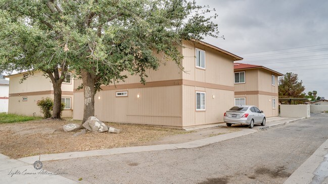 Building Photo - 812 Karma Ct