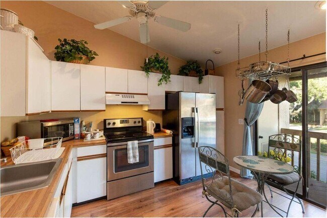 Foto del edificio - 13045 Albright Ct