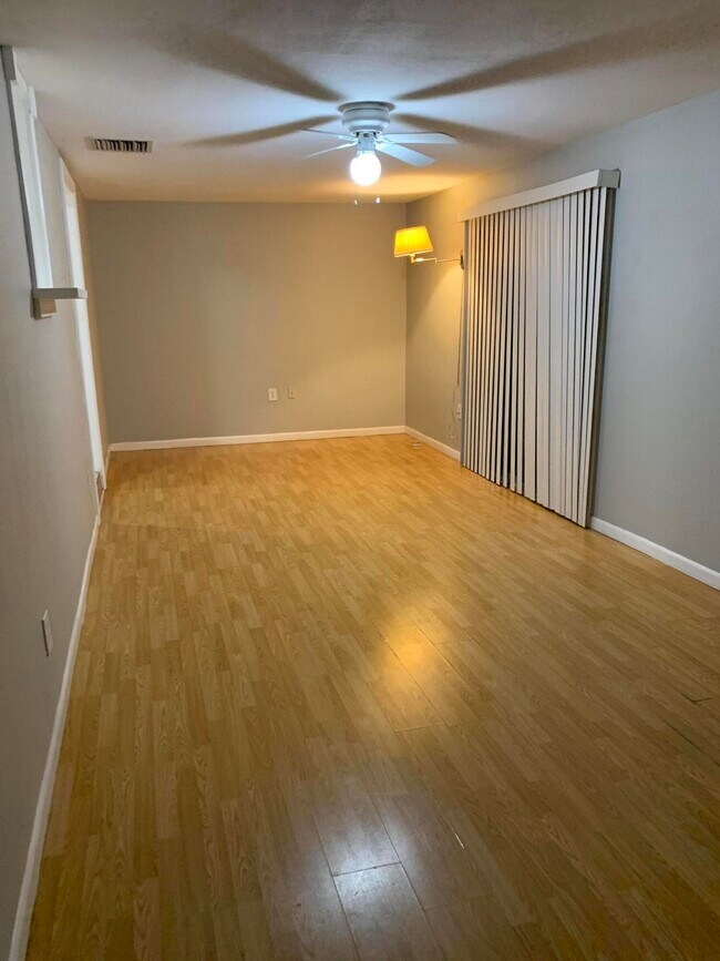 Foto del edificio - 3317 Purdue St
