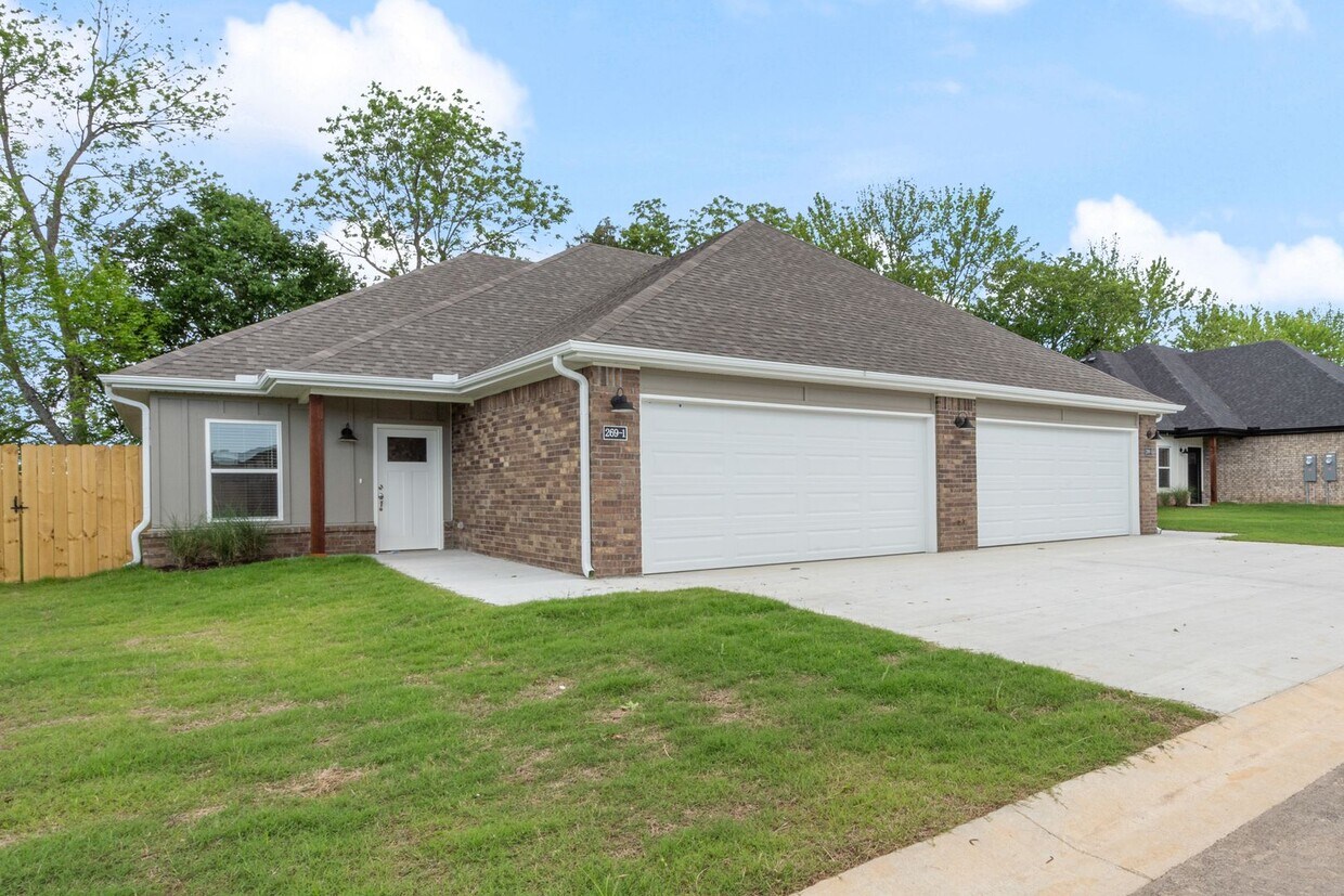 Foto principal - 253 N. Wild Goose Ave-Lot 43 Farmington Hills