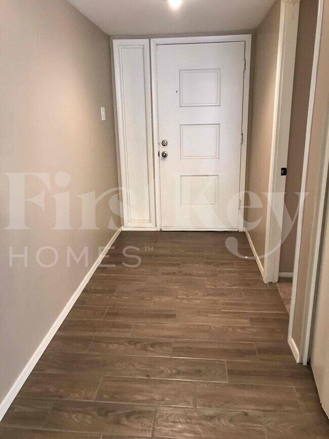 Foto del edificio - 13807 N 52nd Ave
