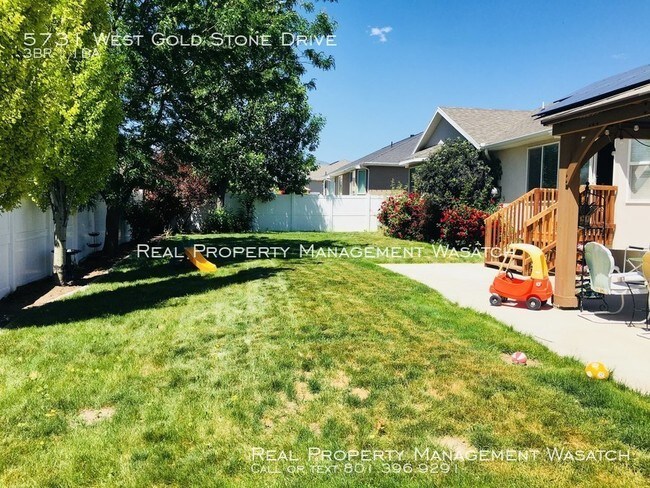 Building Photo - 3 bedroom 1 Bath Basement Apartment
